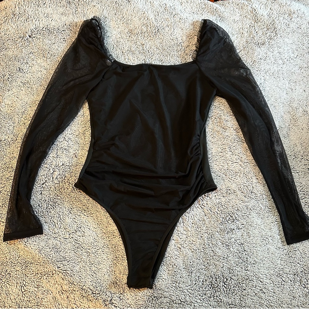 SHEIN Privé Bodysuit - Picture 2 of 4